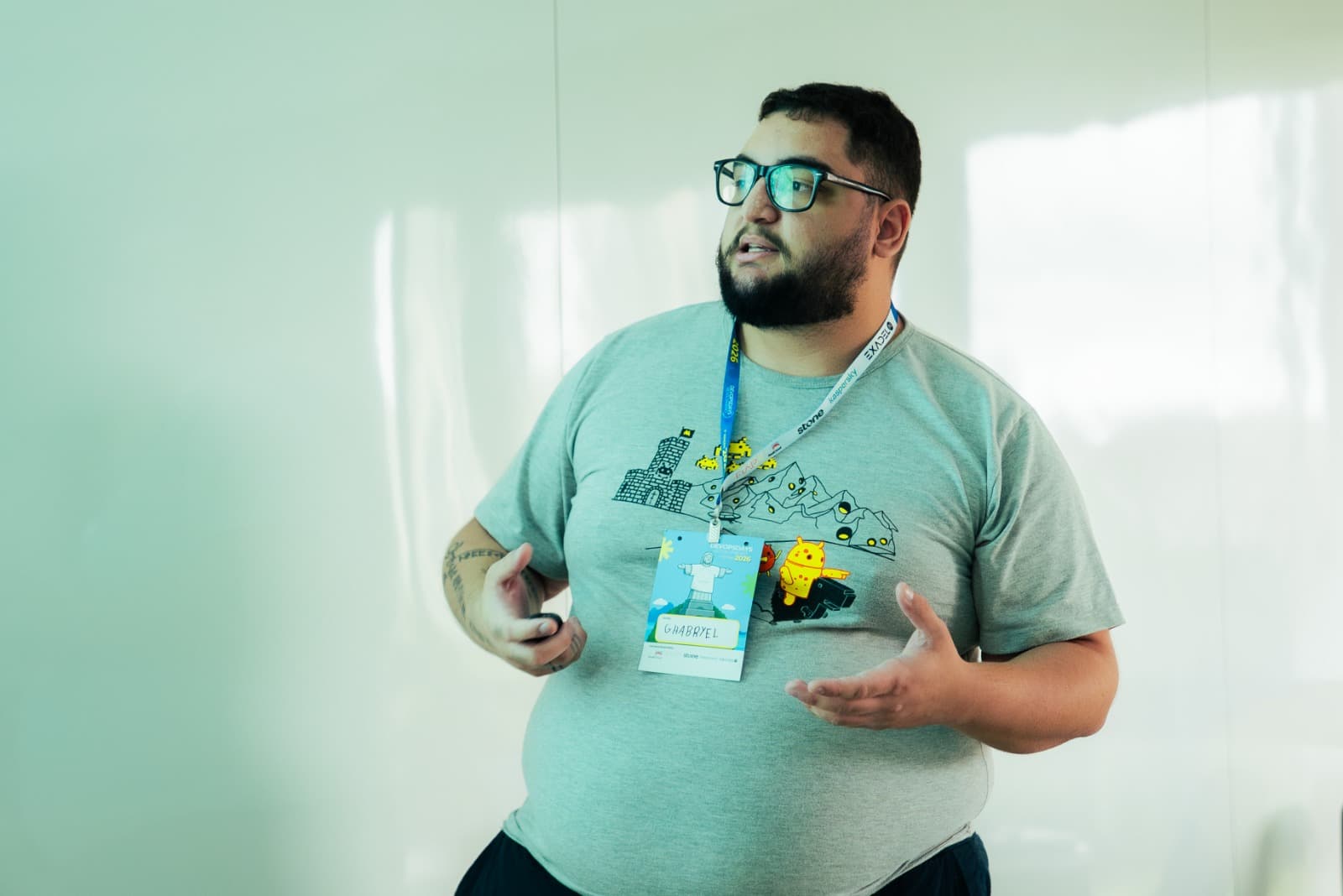 Ghabryel Henrique durante uma palestra
